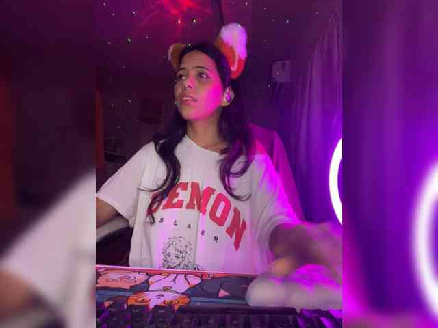 Anisahade29 bongacams