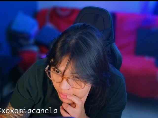 Miacanelaxo Miacanelaxo