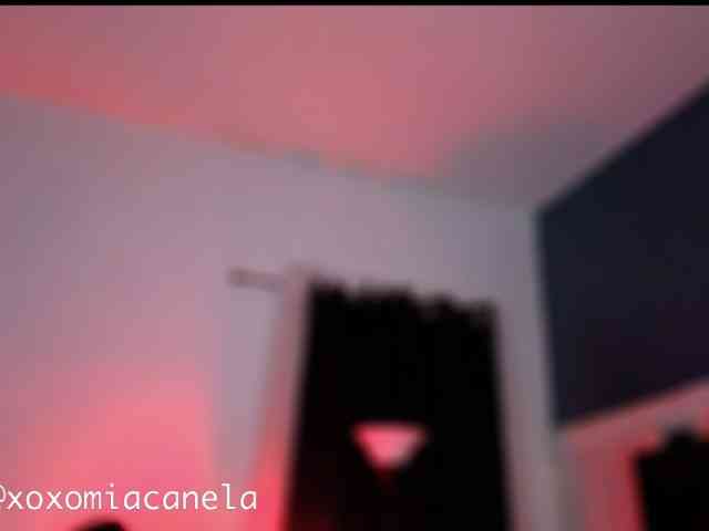 Miacanelaxo webcam