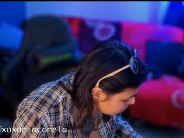 Miacanelaxo Miacanelaxo