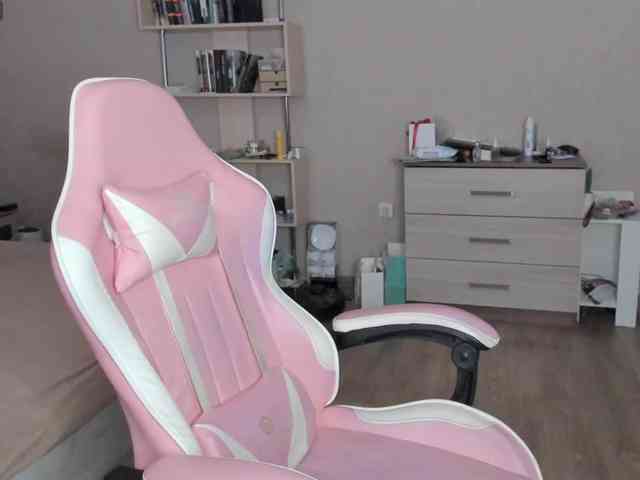 Sensetive-Mary Live Webcam on BongaCams