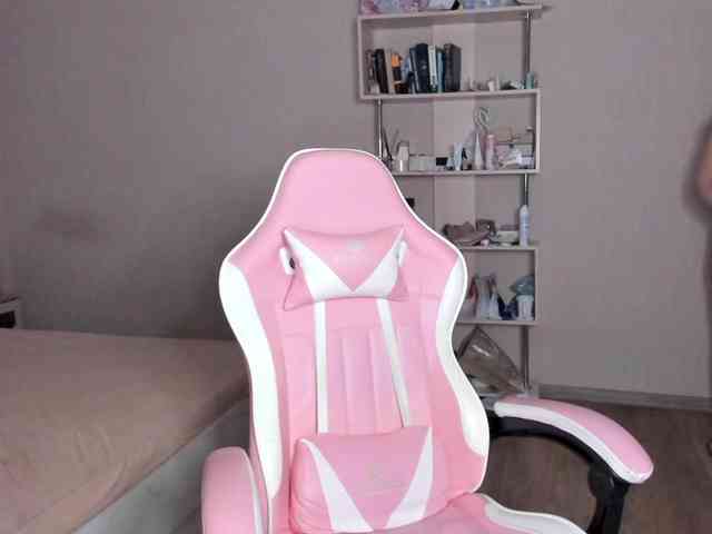 Mary-Cherry webcam