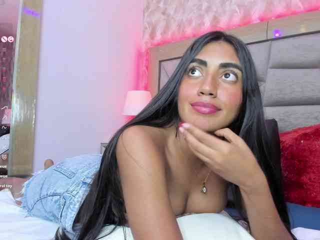 MaddieKurst webcam