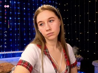 kiskaWEDNESDAY Porn Show