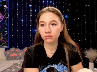 kiskaWEDNESDAY Porn Show