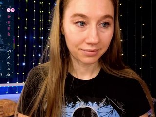 kiskaWEDNESDAY Porn Show