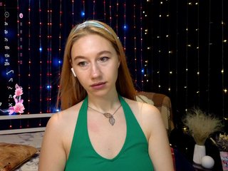 kiskaWEDNESDAY Porn Show