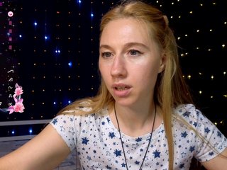 kiskaWEDNESDAY Porn Show
