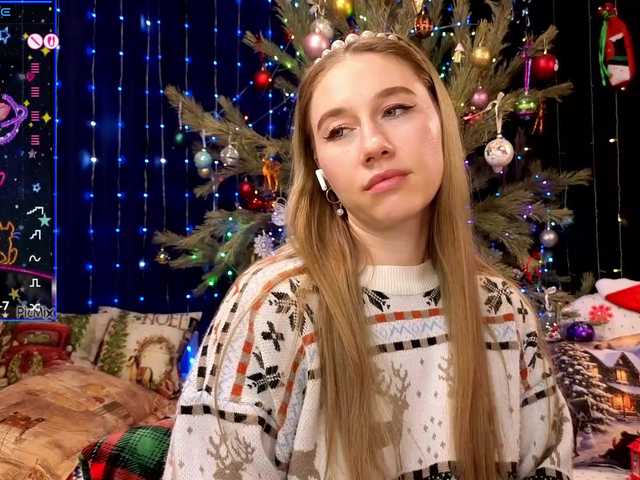 kiska-wansday07 — My dear men!!! Happy New Year! My name is Alice, Lovense and Domi work from 2 tk, my favorite vibration is 70!