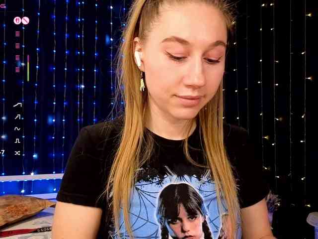 kiskaWEDNESDAY webcam