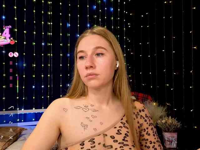 kiskaWEDNESDAY webcam