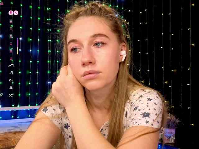 kiskaWEDNESDAY webcam