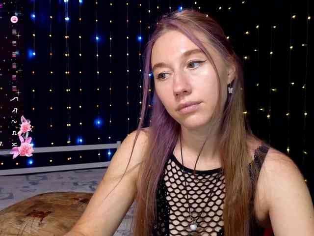 kiskaWEDNESDAY webcam