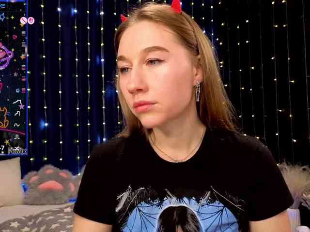 kiskaWEDNESDAY webcam