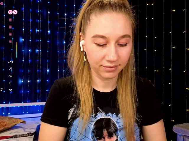 kiskaWEDNESDAY webcam