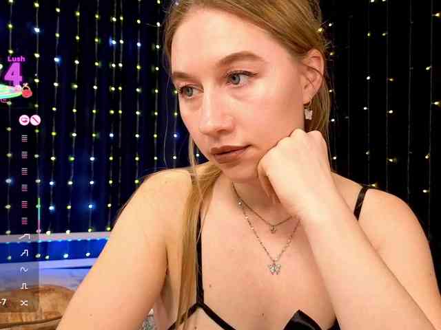 kiskaWEDNESDAY webcam