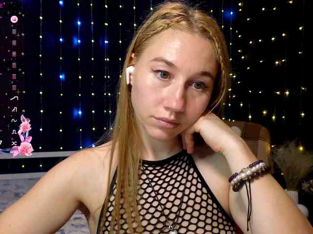 kiskaWEDNESDAY webcam