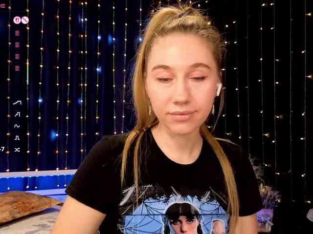 kiskaWEDNESDAY webcam