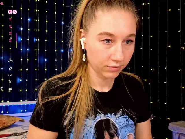 kiskaWEDNESDAY webcam