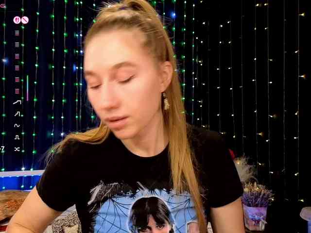 kiskaWEDNESDAY webcam