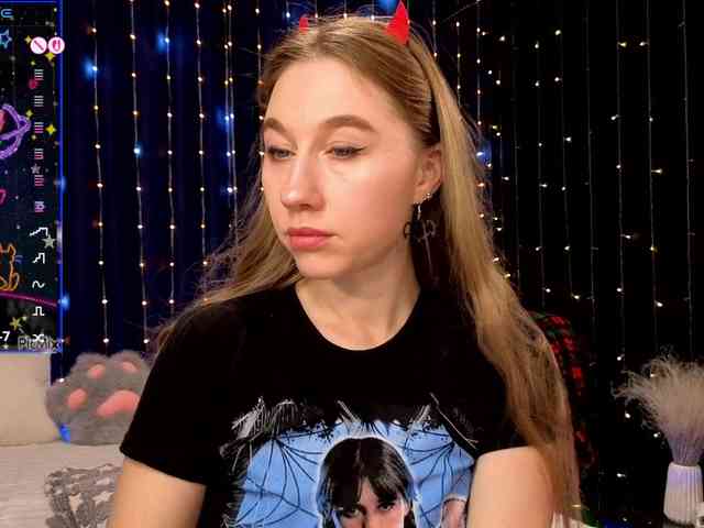 kiskaWEDNESDAY webcam