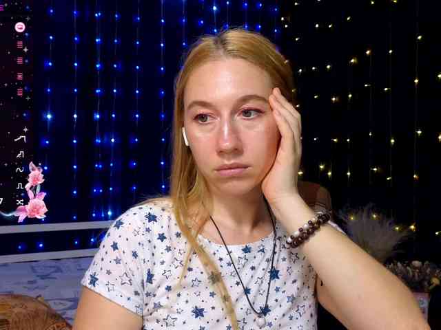 live cam porno Kiska-wansday07