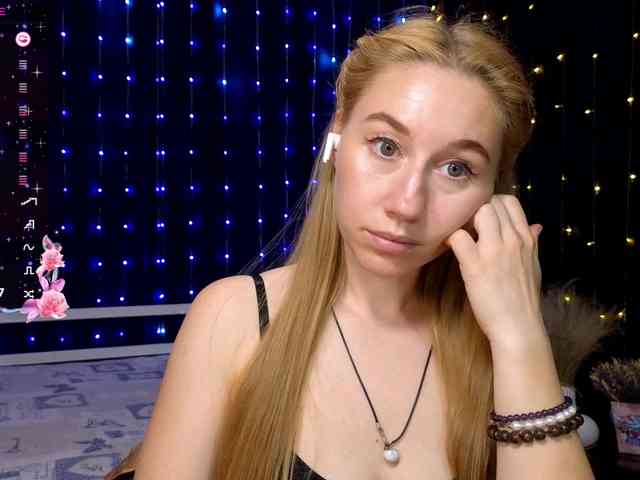 kiskaWEDNESDAY webcam