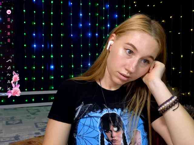 kiskaWEDNESDAY webcam
