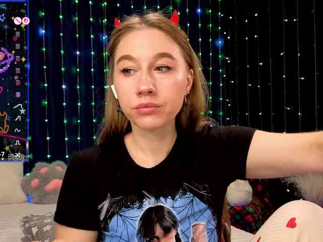 kiskaWEDNESDAY webcam