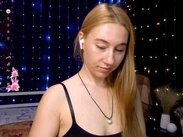 kiskaWEDNESDAY webcam
