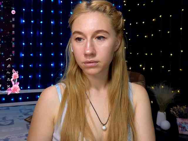 kiskaWEDNESDAY webcam