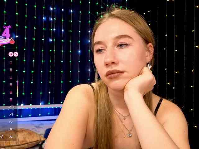 kiskaWEDNESDAY webcam