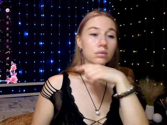 kiskaWEDNESDAY webcam