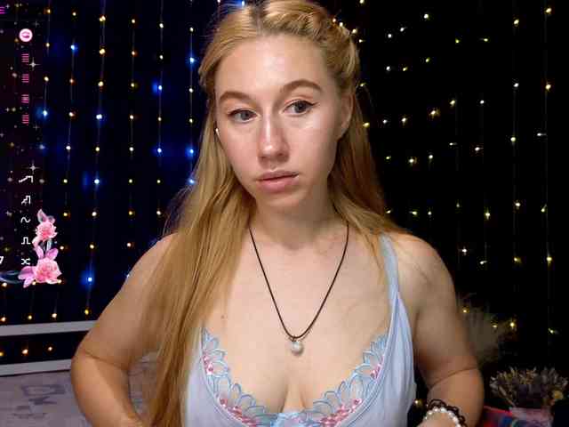 kiskaWEDNESDAY webcam