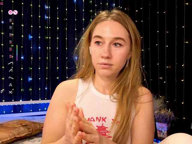 kiskaWEDNESDAY webcam