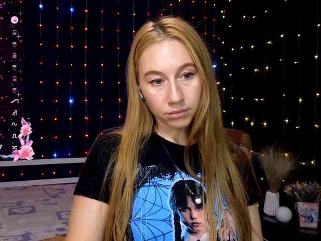 kiskaWEDNESDAY webcam