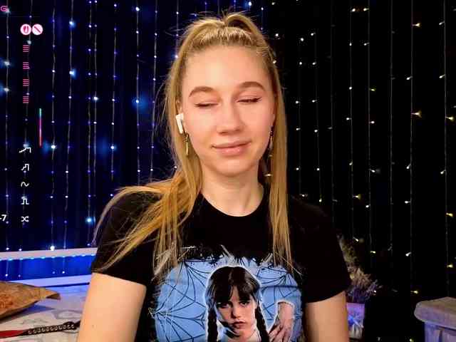 kiskaWEDNESDAY webcam