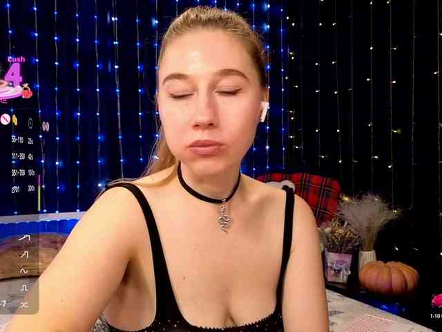 kiska-wansday07 Live Webcam on {site_name}