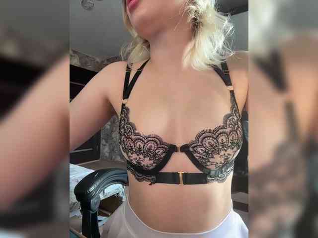 WhiteFox777 webcam