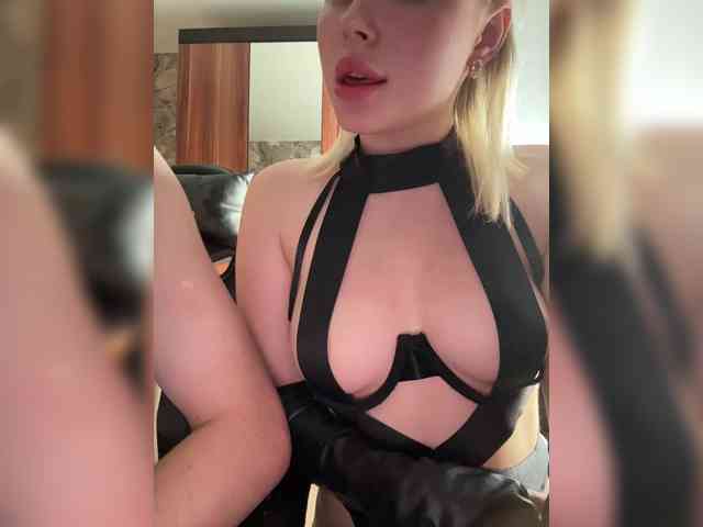 WhiteFox777 webcam
