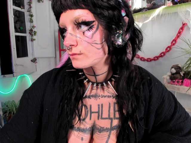 Lady-sontse-'s BongaCams show and profile