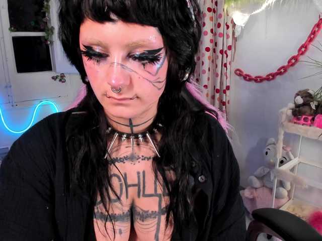 Lady-sontse-'s BongaCams show and profile