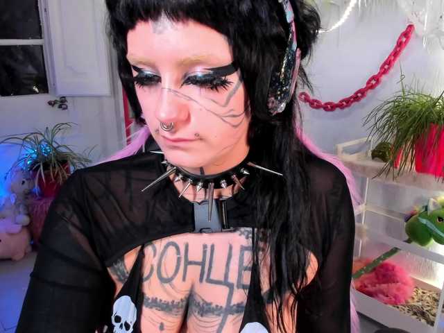 Lady-sontse-'s BongaCams show and profile