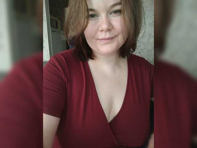 Cutecheeks's BongaCams show and profile