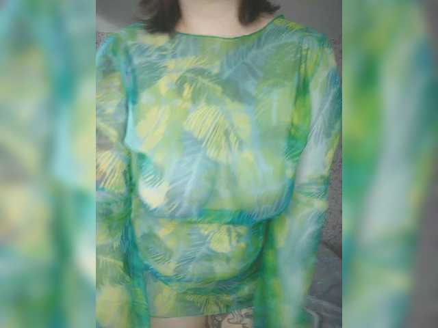 Cutecheeks's BongaCams show and profile