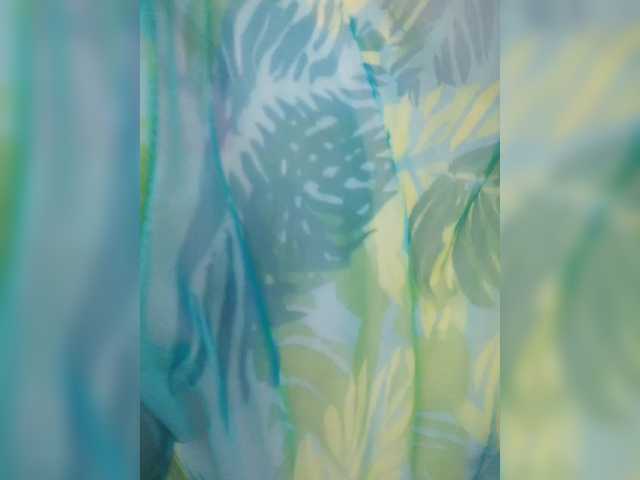 Cutecheeks's BongaCams show and profile