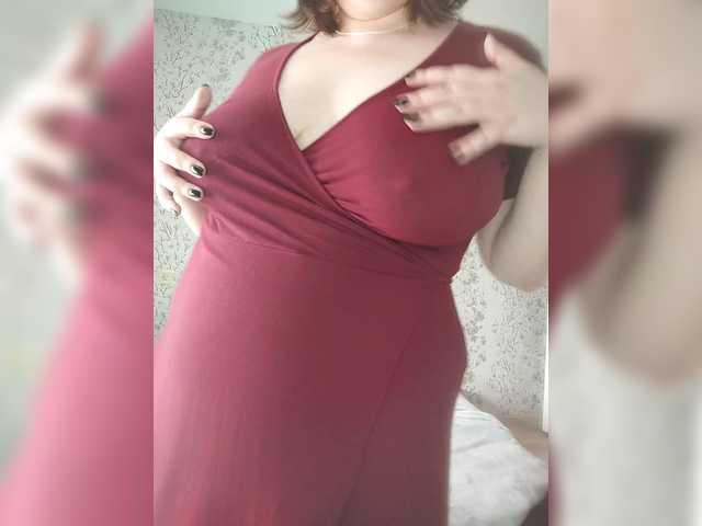 Cutecheeks's BongaCams show and profile