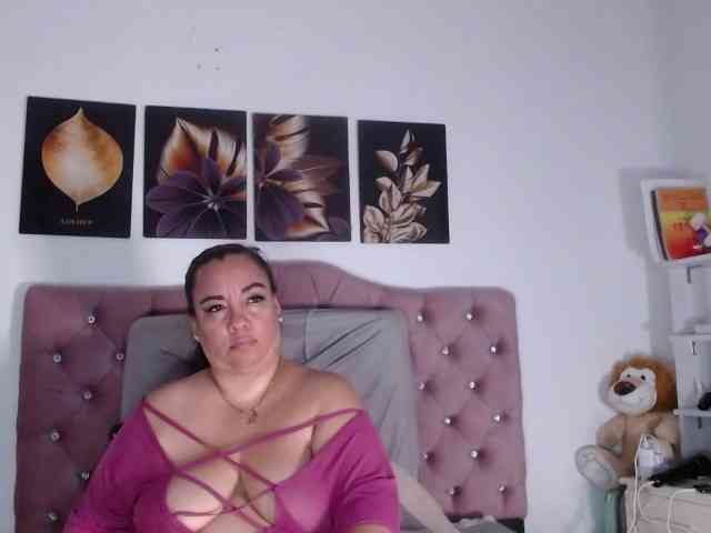 im-helenn webcam