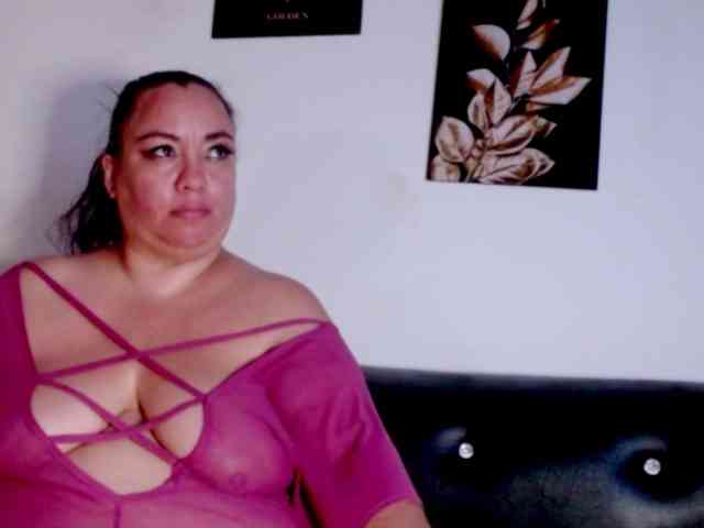 im-helenn webcam