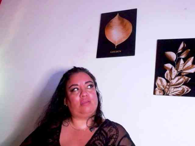 im-helenn webcam